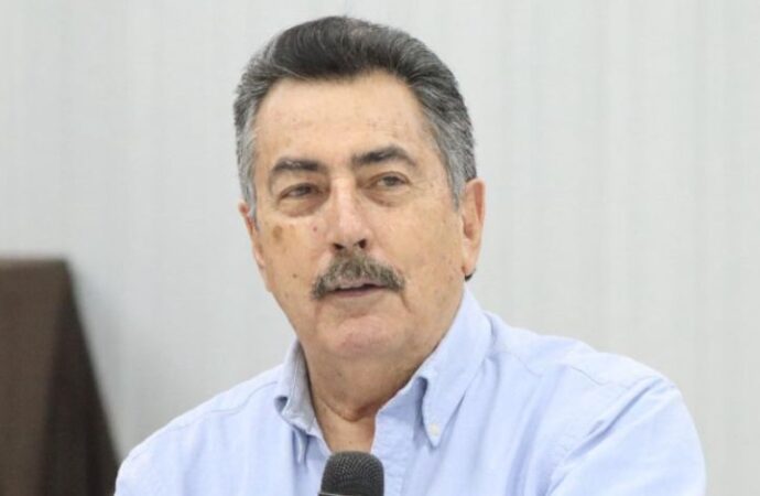 Lamarque se suma al acuerdo de unidad de Morena rumbo a 2027 y pospone su licencia