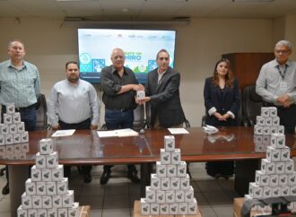 Recibe OOMAPAS de Cajeme donativo de regaderas ecológicas para programa “Ahórrate un chorro”
