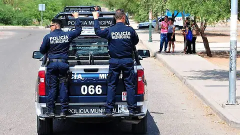 Detienen a hombre armado tras amenazar a asistentes de un funeral en Miguel Alemán