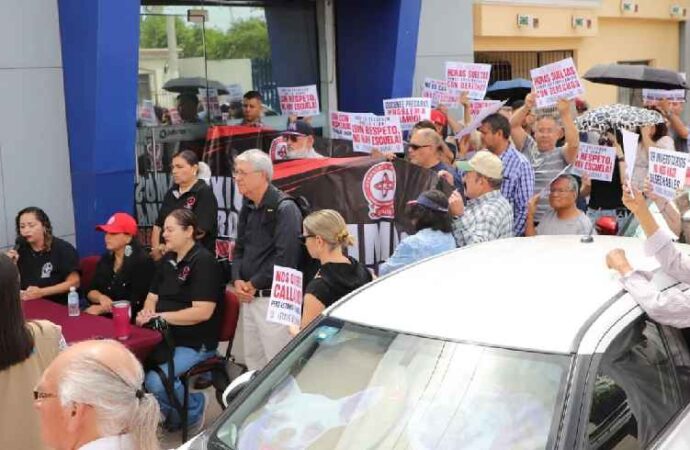 Pide STAUS cambiar las mesas negociación a sus instalaciones