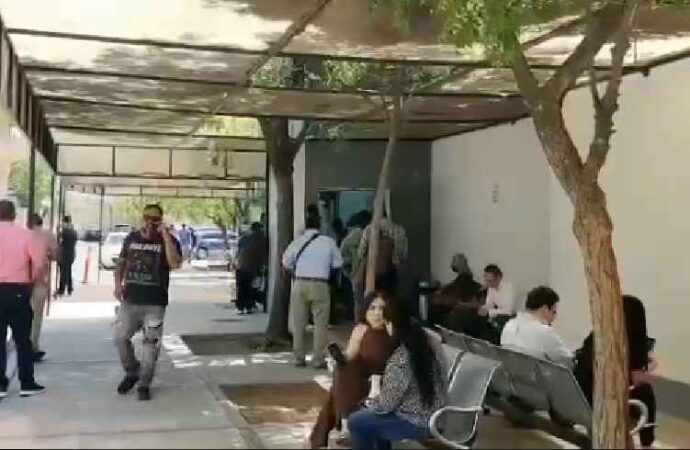 Doctor responsable de sueros que mataron a 8 personas no se presenta a audiencia penal en Hermosillo