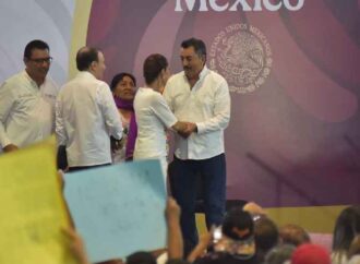 Lamarque acompaña a Sheinbaum en Cajeme durante entrega de tarjetas Mujeres Bienestar