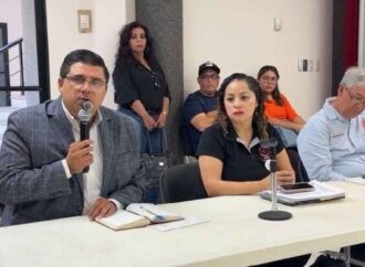 Acudieron integrantes del STAUS a la mesa negociadora