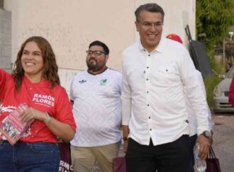 Ramón Flores lleva gestiones y atención directa a familias de las colonias Ocotillo de Guaymas