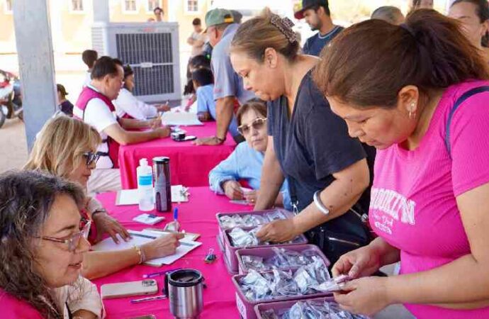 Lleva DIF Sonora jornada de servicios a los Arroyos en Hermosillo