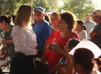 Lleva Feria de Servicios de DIF múltiples beneficios a Tierra Blanca