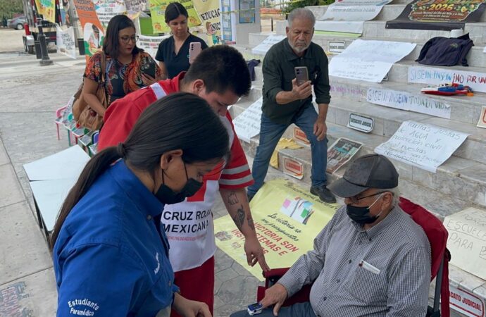 Inician representantes de estancias infantiles huelga de hambre en Hermosillo