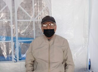 Mantiene adulto mayor huelga de hambre por estancias infantiles