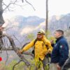 Combaten incendio forestal en Álamos