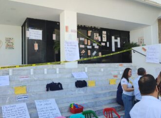 Estudiantes de ADEUS se suman huelga de hambre por estancias infantiles