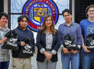 Estudiantes sonorenses obtienen mención honorífica en concurso de analítica de la NFL