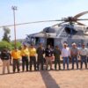 Refuerzan combate a incendio en Arivechi; avanza 55% su control con apoyo de helicóptero militar