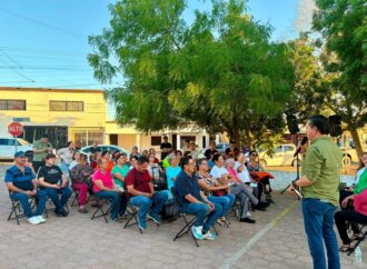 Atiende David Figueroa problemáticas de la colonia Apolo