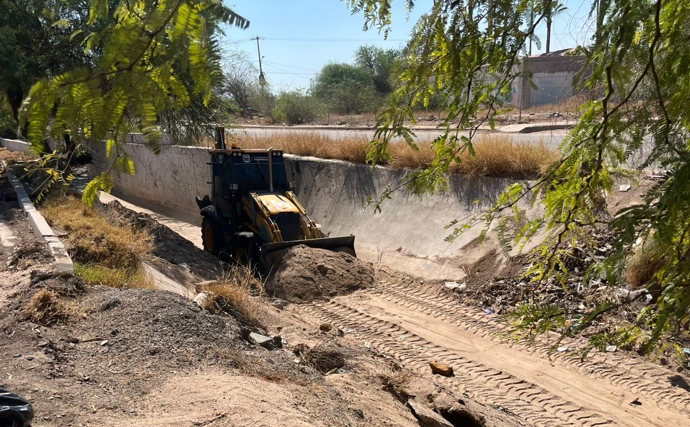 Hermosillo refuerza limpieza de canales y parrillas pluviales ante temporada de lluvias