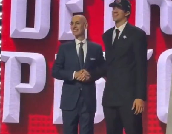 Karim López hace historia y se convierte en el primer mexicano nacido en México seleccionado en primera ronda del Draft de la NBA