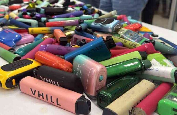 Retiran más de 600 vapeadores de escuelas de Cajeme durante 2025