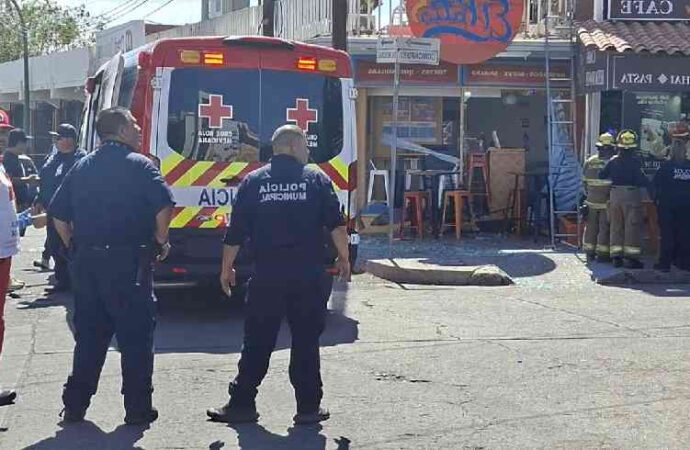 Atienden accidente en local de la Plaza Zaragoza en Hermosillo