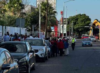 Acuerdan derechohabientes del ISSSTE y Gobernador Durazo subrogación de servicios