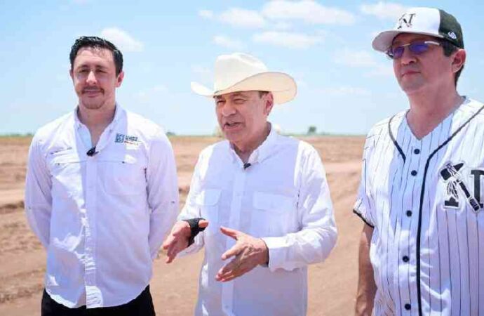 Durazo supervisa Viviendas del Bienestar en Navojoa; promete entregar 20 mil casas antes de concluir su gobierno