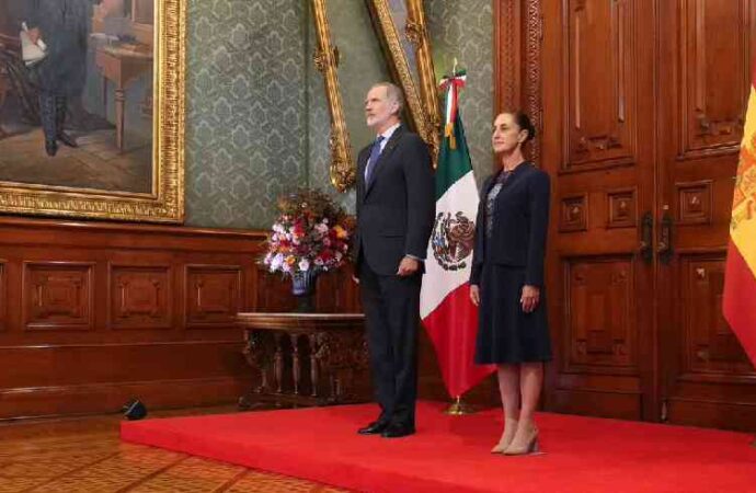Sheinbaum recibe al rey Felipe VI en Palacio Nacional para fortalecer la relación México-España