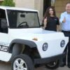 Reconoce Toño Astiazarán a jóvenes creadores de vehículo eléctrico AVIDO