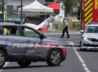 Tragedia aérea en Francia: avión de paracaidismo cae tras despegar y deja 11 muertos