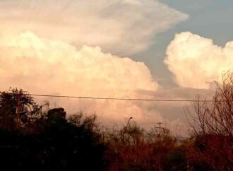 Advierten sobre calor extremo y probabilidad de tormentas en Sonora