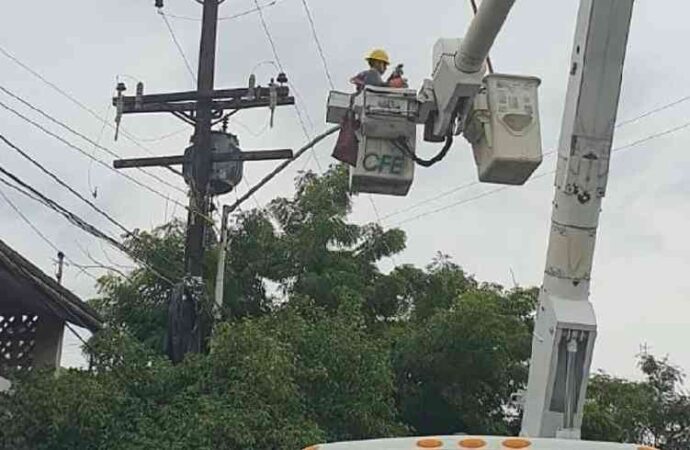 Comercios urgen a CFE fortalecer la red eléctrica ante fallas en el suministro