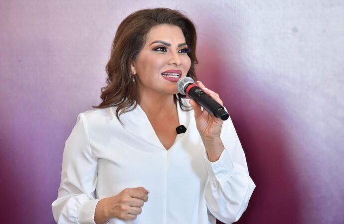 Lorenia Valles destaca avances en salud y anuncia su segundo informe de actividades