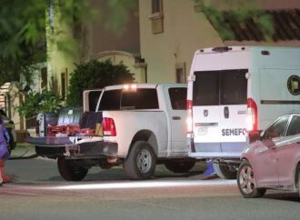 Investigan muerte de pareja hallada en auto en Hermosillo; apuntan a intoxicación accidental