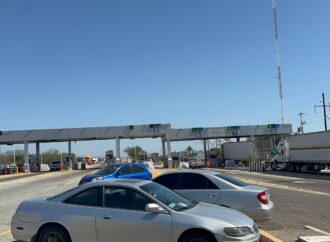 Maestros de la CNTE toman casetas en Sonora