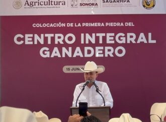 Alfonso Durazo encabeza colocación de la primera piedra de Centro Integral Ganadero