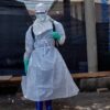 OMS alerta sobre expansión del brote de ébola a nuevas regiones y aumento de contagios