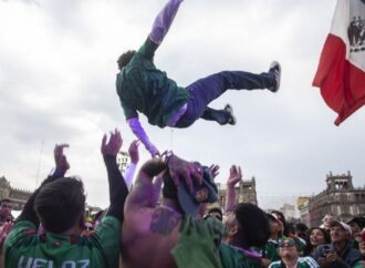 Fan Fest del Zócalo celebra triunfo de México sobre Corea del Sur bajo la lluvia