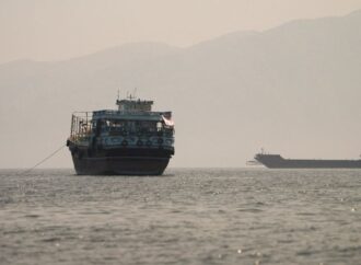 Irán confirma reapertura total del estrecho de Ormuz para barcos comerciales durante al menos 60 días