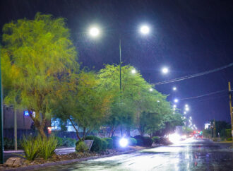 Tormenta con intensa actividad eléctrica sobre Hermosillo; alertan por fuertes ráfagas y posible granizo