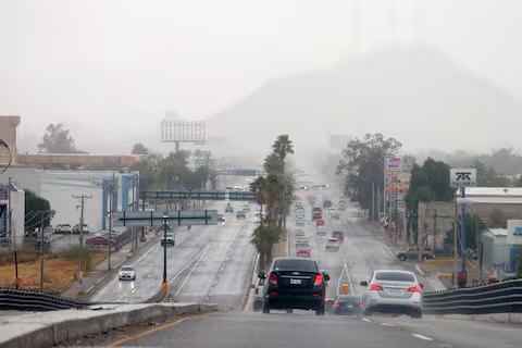 Lluvias dejan 20.8 milímetros en el centro de Hermosillo; Protección Civil llama a evitar arroyos y calles con corriente