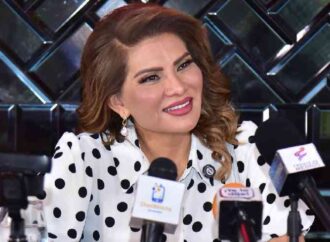 Celebra Lorenia Valles 71 aniversario del voto femenino en México