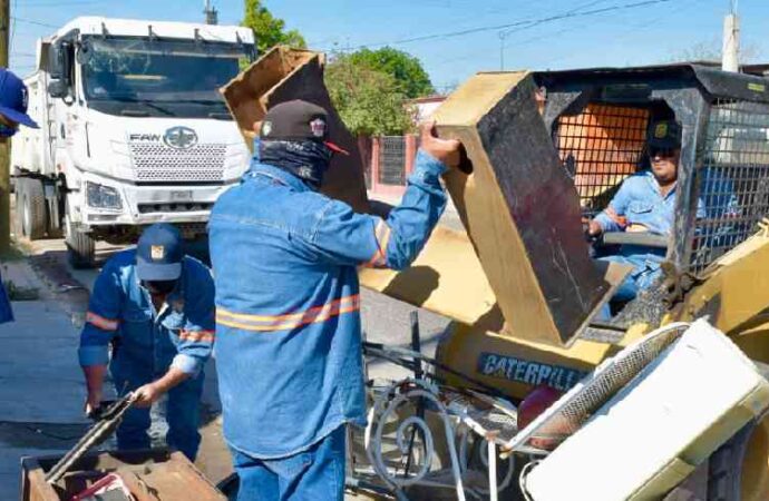 Beneficia Gobierno de Hermosillo a mil 472 familias con jornadas de descacharre durante junio