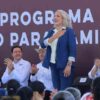Alcaldesa de Cajeme destaca respaldo del Gobierno de Sonora a familias con entrega de apoyos económicos