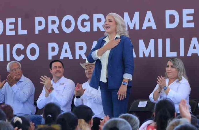 Alcaldesa de Cajeme destaca respaldo del Gobierno de Sonora a familias con entrega de apoyos económicos