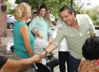 Atiende David Figueroa problemáticas de vecinos de la colonia Unión de Ladrilleros