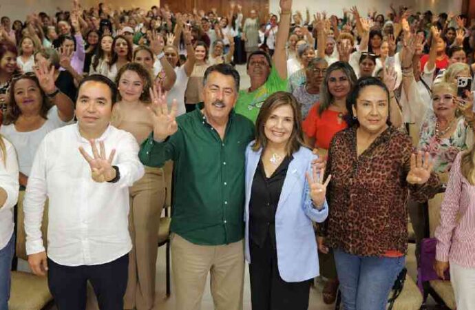 Mujeres que Transforman respaldan a Javier Lamarque en Guaymas