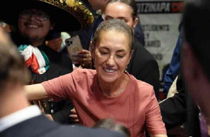 Sheinbaum recibe cálido respaldo de mexicanos en Nueva York antes de la final del Mundial