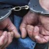 Detienen a hombre de 66 años por presunta agresión contra su hija en Los Portales