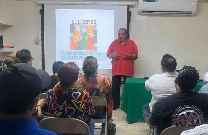 Capacita Unión de Usuarios a ciudadanos en materia de Liderazgo