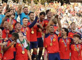 España reina del mundo; Argentina cae de pie tras una Final para la historia