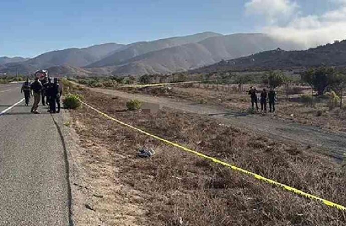 Moviliza hallazgo de un cuerpo a corporaciones de seguridad en la carretera a La Colorada