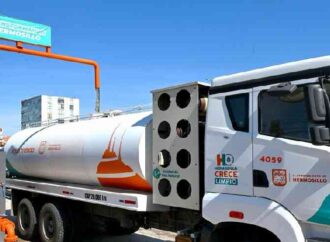 Capta primera agua de lluvia sistema pluvial del paso a desnivel Colosio y Solidaridad