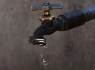 Agua de Hermosillo alerta por baja presión y cortes temporales en colonias del norte; realizan reparaciones en la ciudad